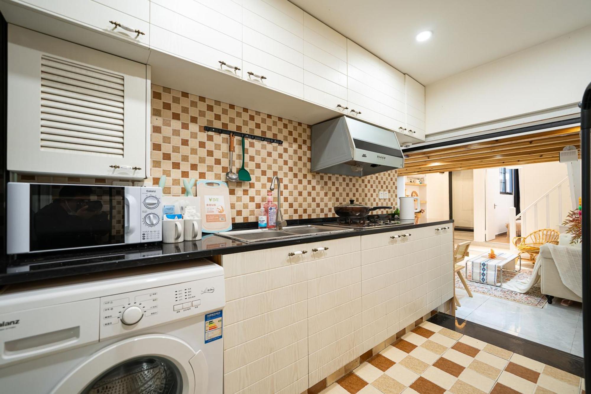 Shanghai Downtown Yi Du B&B - Near South Shaanxi Road Metro Station 600Meters Zewnętrze zdjęcie